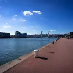 Alive De Quebec Hotell 3*