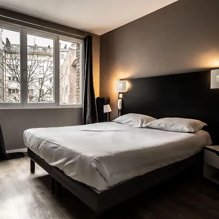 De Quebec Hotel 3*