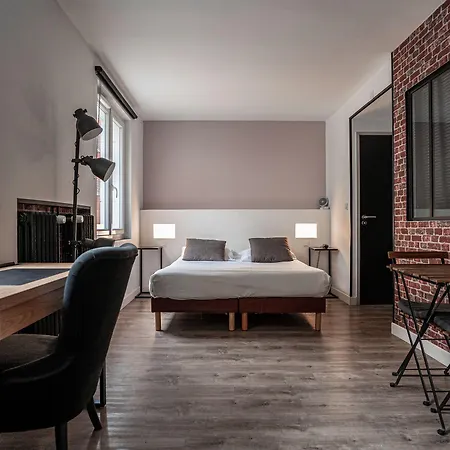 De Quebec Hotel 3*