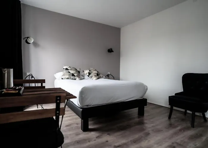Hotel De Quebec Ruan