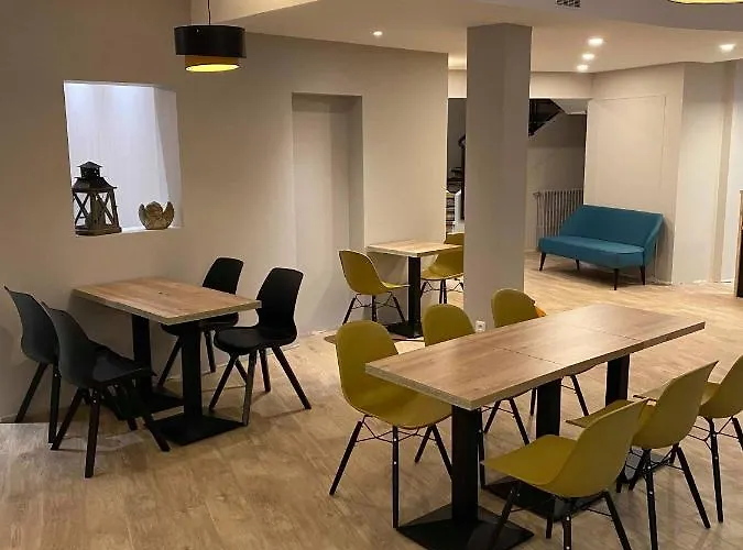 Hotel De Quebec Ruan